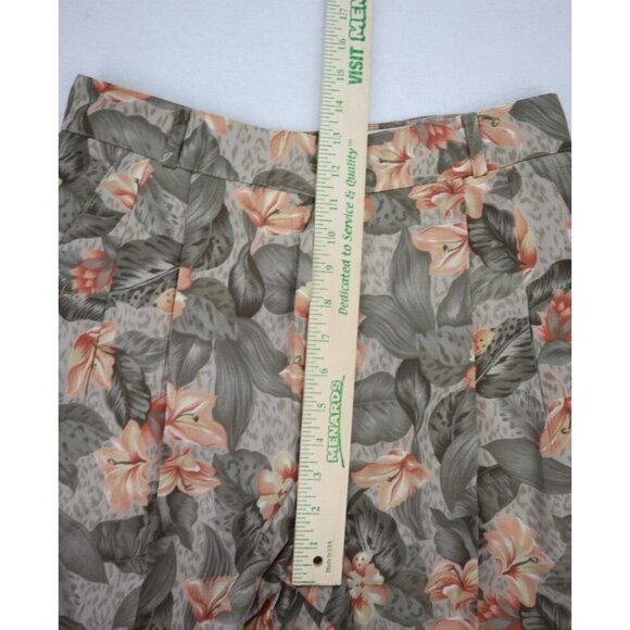 Tehama Nancy Haley Vintage Women's Shorts Size 12 Floral Print Pleated High Rise - Picture 7 of 11